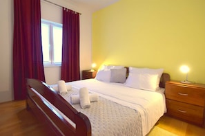 2 bedrooms, internet