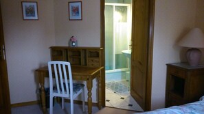 1 chambre, Wi-Fi gratuit, draps fournis