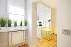 Køleskab, mikrobølgeovn, ovn, opvaskemaskine