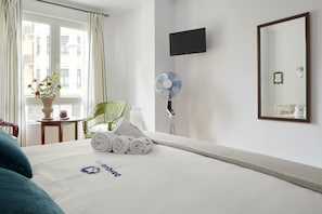 1 chambre, fer et planche Ă repasser, Wi-Fi gratuit, draps fournis