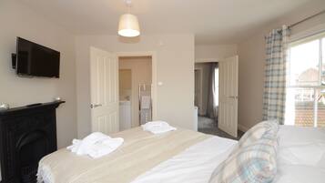 4 soverom, wi-fi (inkludert) og sengetøy