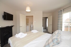 4 makuuhuonetta, ilmainen Wi-Fi, vuodevaatteet