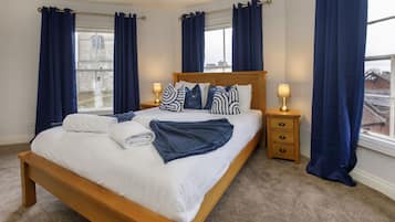 4 bedrooms, free WiFi, bed sheets