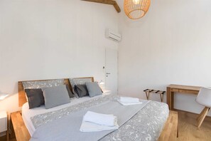 3 bedrooms, Internet