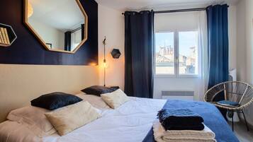 1 chambre, fer et planche à repasser, Wi-Fi, draps fournis