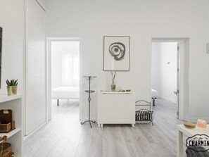 4 chambres, fer et planche à repasser, accès Internet, draps fournis