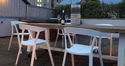 Bond Street Luxury 3 Bedroom Apartment