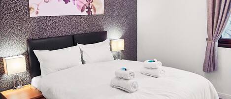 2 bedrooms, iron/ironing board, travel crib, free WiFi