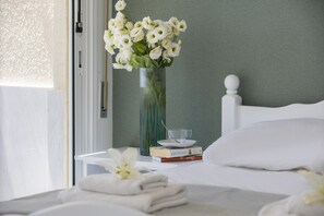1 bedroom, in-room safe, iron/ironing board, free WiFi