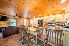 Fridge, microwave, oven, stovetop - Adirondack Retreat Near Whiteface and Lake Placid (Wilmington)