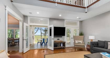 River Walk - Five Bedroom Villa, Sleeps 16