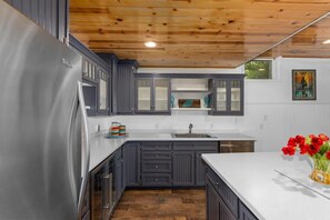 Fridge, microwave, oven, dishwasher - River Walk - Five Bedroom Villa, Sleeps 16 (Saugatuck)