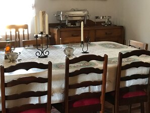 تناول الطعام