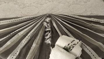 2 Schlafzimmer, Zimmersafe, Bügeleisen/Bügelbrett, WLAN