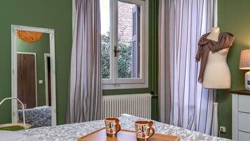 1 bedroom, in-room safe, iron/ironing board, WiFi