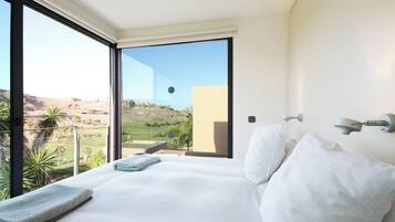 3 chambres, fer et planche Ă repasser, Wi-Fi gratuit, draps fournis