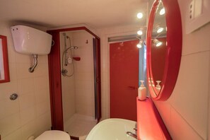 Regadera, amenidades de baño ecológicas, secadora de cabello, bidet 