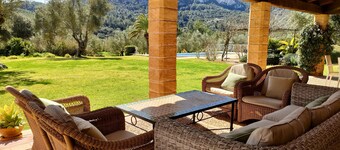 Sa Tafona de Esporlas with Paddle Court