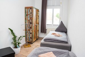 2 Schlafzimmer, Reisekinderbett, WLAN, Bettwäsche