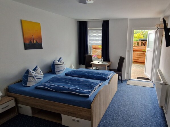 1 bedroom, WiFi, bed sheets