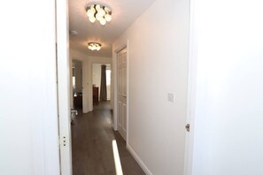 Interior - Modern ground floor 2 bedroom apartment, 76MB WiFi and Sky Cinema/Sports (Fife)