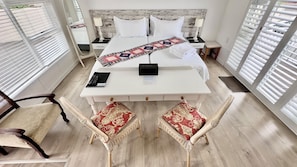 6 bedrooms, in-room safe, desk, iron/ironing board - Somerset View Guest House
universally accessible 
Hearty Home Made breakfast (Heldervue)