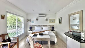 6 habitaciones, caja de seguridad en la habitación y escritorio 