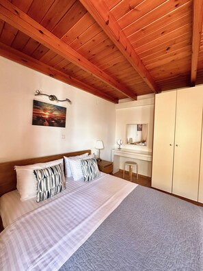 2 多间卧室、客房内保险箱、熨斗/熨衣板、旅行婴儿床