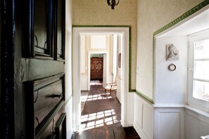 The view from the foyer shows the spaciousness of the Salamandre suite.