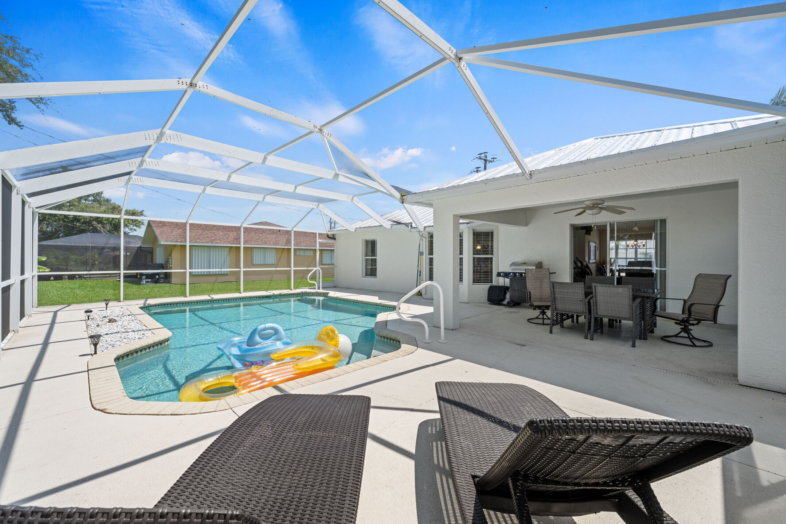 CCVR Villa Yvonne - Comfortable Off Water Home with Heated Pool