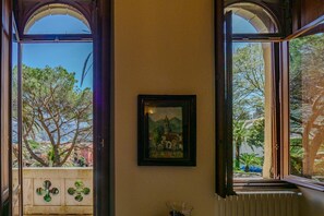 Immagine non classificata, 3 di 68, pulsante