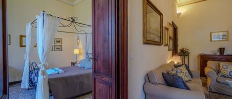 5 Schlafzimmer, Bügeleisen/Bügelbrett, Reisekinderbett, kostenloses WLAN