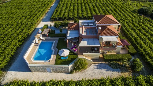  Cretan Vineyard Hill Villa | private pool, panoramic view, beautiful vineyard