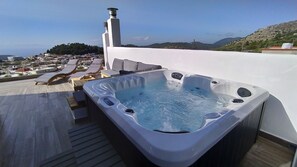 屋外スパ浴槽