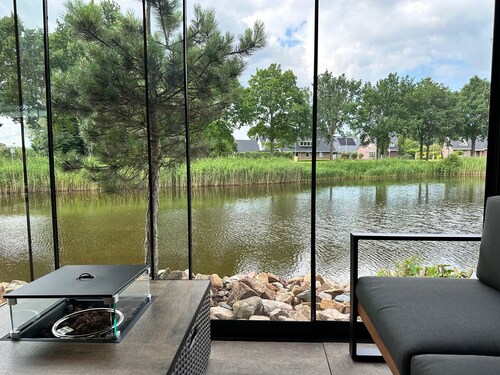 Studio auf einer Halbinsel (Studio  on a peninsula)