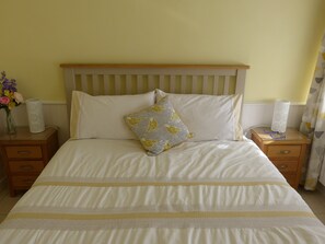 1 chambre, fer et planche à repasser, Wi-Fi gratuit, draps fournis