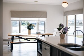 Dining - Waterfront Grand Villa in Sanctuary Lakes (Point Cook)