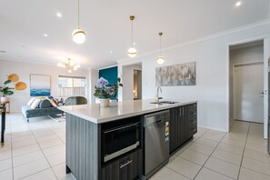 Interior - Waterfront Grand Villa in Sanctuary Lakes (Point Cook)