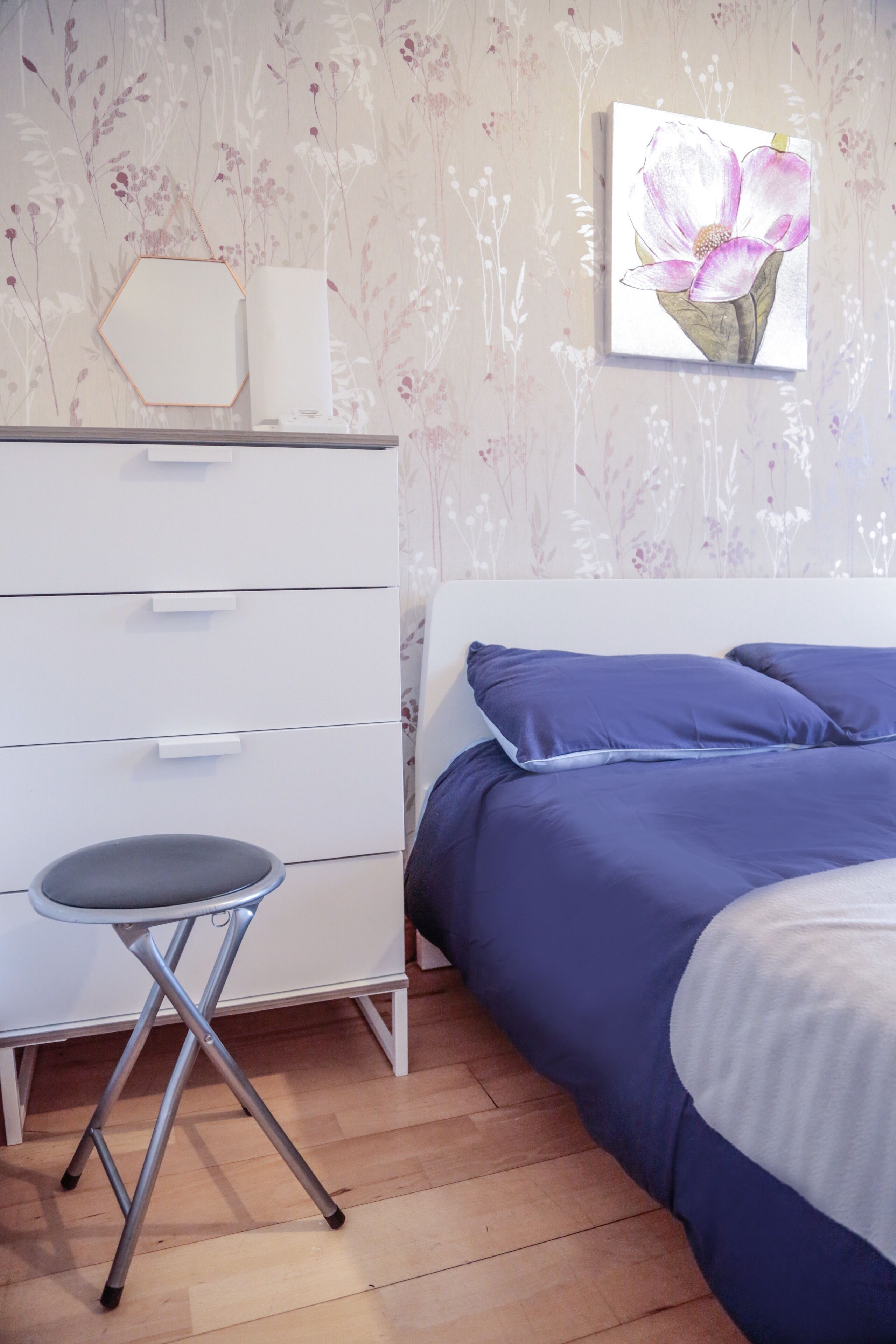 room, indoor, bed, private space