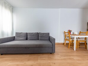 TV - HOMEABOUT LA MERCED STUDIO 3 (Malaga)