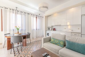 Interior - Giralda Views Deluxe with Private Terrace (Sevilla)