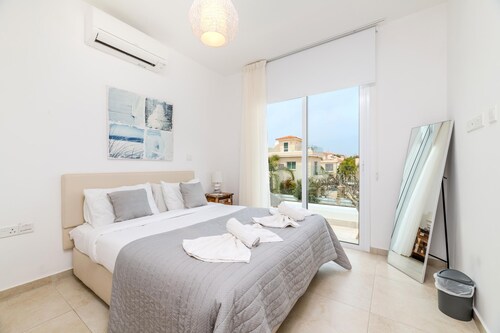 Green Bay Villa #14 - Modern Luxury Villa