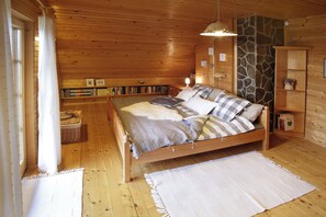 4 Schlafzimmer, Schreibtisch, Bügeleisen/Bügelbrett, WLAN