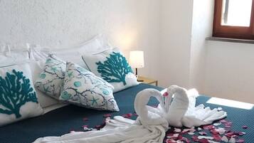 2 Schlafzimmer, Reisekinderbett, kostenloses WLAN, Bettwäsche