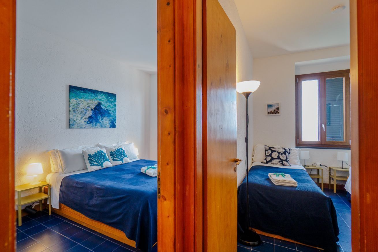 2 dormitorios, cuna de viaje, wifi gratis y ropa de cama