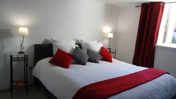 1 chambre, fer et planche Ă repasser, Wi-Fi, draps fournis