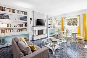 Smart TV, ping pong - Villa Secret Paradise (Corfu)
