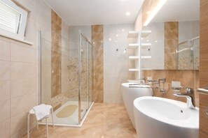 Bathtub