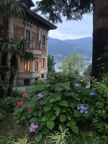 Luxury apartments in a completely restored historic Villa Castiglioni