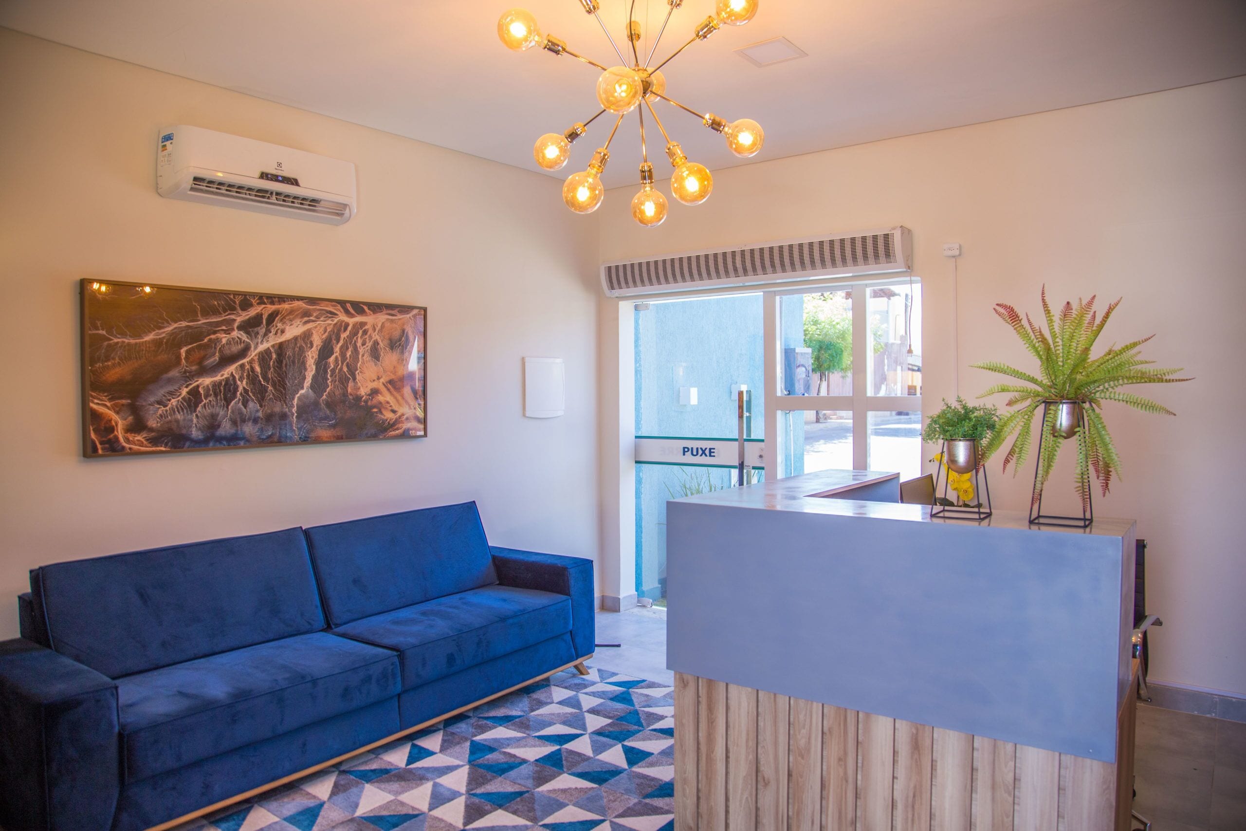 ฝ่ายต้อนรับ